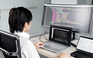 宜春 ,php声明和调用变量的符号是什么？